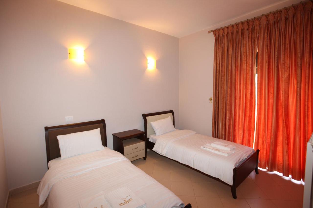 Hotel Gryka E Kelcyres Εξωτερικό φωτογραφία