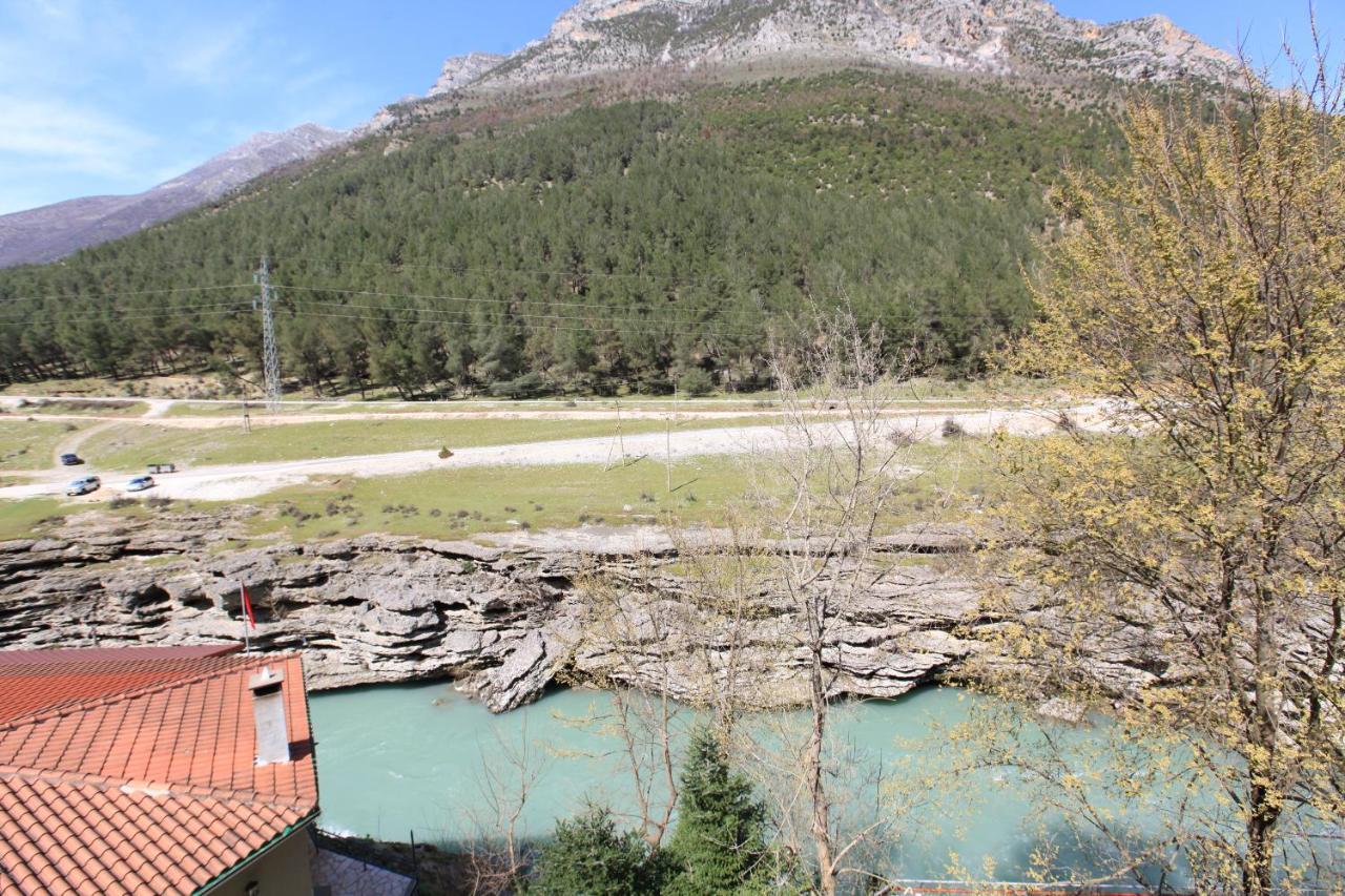 Hotel Gryka E Kelcyres Εξωτερικό φωτογραφία