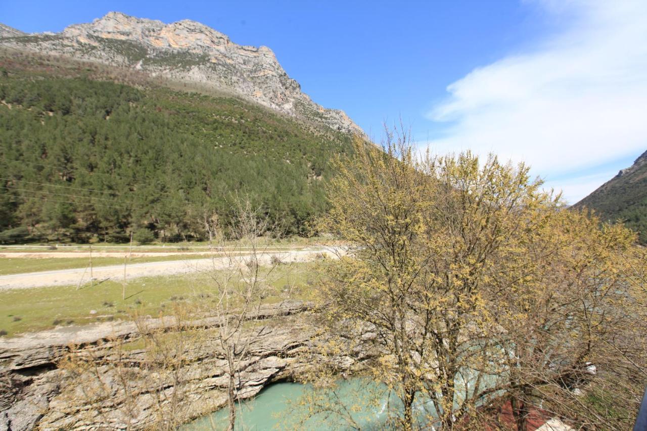 Hotel Gryka E Kelcyres Εξωτερικό φωτογραφία